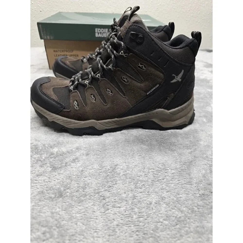 NEW Eddie Bauer Outdoor Boots, Mens US 8, Maple‎ Ridge,  Brown,  Leather Upper
